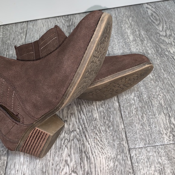 Sketchers Memory Foam block heel leather short brown Chelsea boots Sz 8.5 rustic - Picture 16 of 17